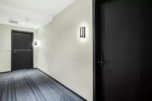 398 NE 5th St, Miami, FL 33132 - Photo 10