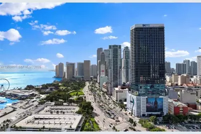 398 NE 5th St #2602, Miami, FL 33132 - Photo 12