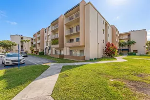 7725 SW 86th St, Miami, FL 33143 - Photo 2