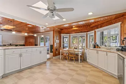 15005 SW 148th St, Miami, FL 33196 - Photo 10