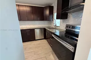 3660 NE 166th St, North Miami Beach, FL 33160 - Photo 10