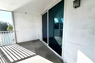 3660 NE 166th St, North Miami Beach, FL 33160 - Photo 20