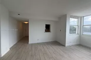 3660 NE 166th St, North Miami Beach, FL 33160 - Photo 4