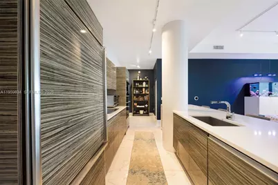 460 NE 28th St #4002, Miami, FL 33137 - Photo 16