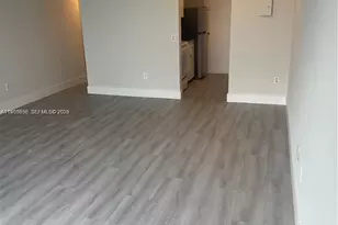 2075 NE 164th St, North Miami Beach, FL 33162 - Photo 1