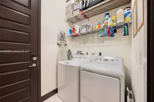 8811 NW 154th Terrace, Miami Lakes, FL 33018 - Photo 26