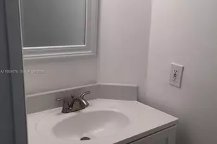 10902 NW 83rd St, Doral, FL 33178 - Photo 24