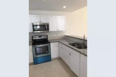 10902 NW 83rd St #201, Doral, FL 33178 - Photo 8