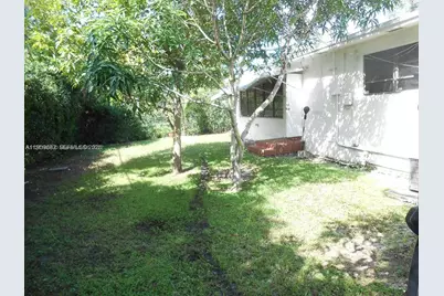 [Address not provided], North Miami, FL 33161 - Photo 16