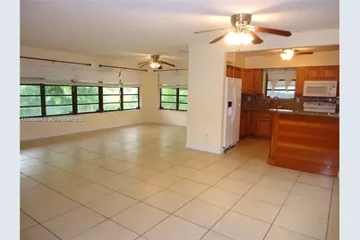 [Address not provided], North Miami, FL 33161 - Photo 4