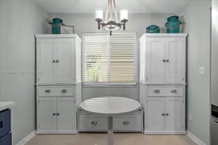 280 Timber Lake Cir, Naples, FL 34104 - Photo 10