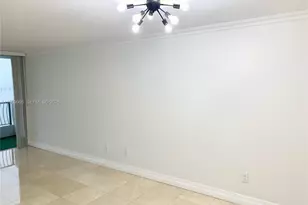 555 NE 15th St, Miami, FL 33132 - Photo 14