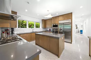 4595 N Jefferson Ave, Miami Beach, FL 33140 - Photo 4