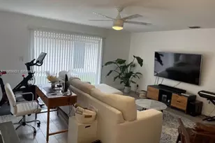 637 SW 3rd Ave, Fort Lauderdale, FL 33315 - Photo 2