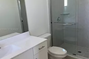 11447 W 34th Ct, Hialeah, FL 33018 - Photo 32
