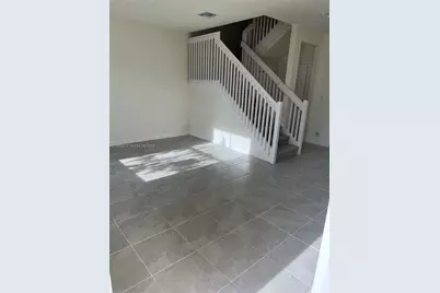 11447 W 34th Ct, Hialeah, FL 33018 - Photo 6