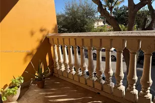 575 W 69th St, Hialeah, FL 33014 - Photo 16