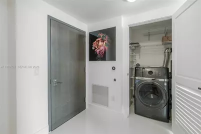 1080 Brickell Ave #3904, Miami, FL 33131 - Photo 18