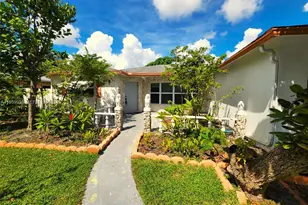 830 SW 50th Ave, Margate, FL 33068 - Photo 2