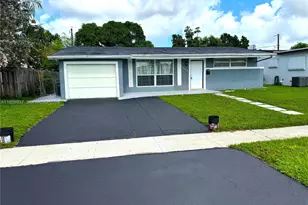 8521 NW 25th Ct, Sunrise, FL 33322 - Photo 2