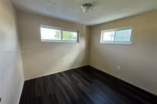 7930 NW 21st Ct, Sunrise, FL 33322 - Photo 12