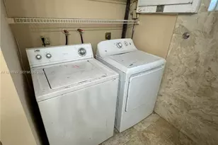 7930 NW 21st Ct, Sunrise, FL 33322 - Photo 18