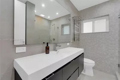 1296 NE 99th St, Miami Shores, FL 33138 - Photo 14