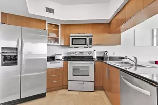 1750 N Bayshore Dr, Miami, FL 33132 - Photo 4