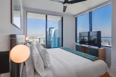 159 NE 6th St #4601, Miami, FL 33132 - Photo 4