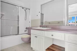 2149 NE 122nd St, North Miami, FL 33181 - Photo 22