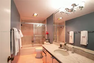 1800 NE 114th St, Miami, FL 33181 - Photo 20