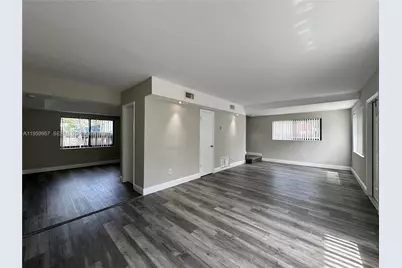 1041 SW 15th Ave #10B, Fort Lauderdale, FL 33312 - Photo 1
