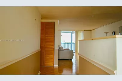116 Lake Emerald Dr #408, Oakland Park, FL 33309 - Photo 10