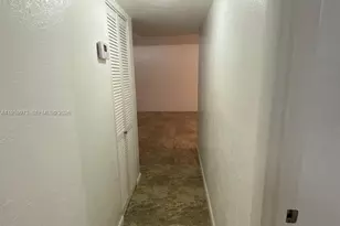 820 NW 87th Ave, Miami, FL 33172 - Photo 20