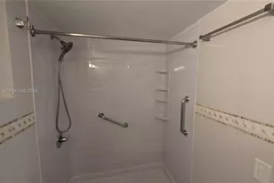 820 NW 87th Ave, Miami, FL 33172 - Photo 34