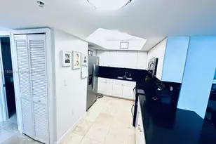 1900 Sunset Harbour Dr, Miami Beach, FL 33139 - Photo 10