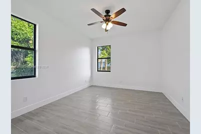 141 W 16th St, Riviera Beach, FL 33404 - Photo 12