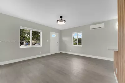 2625 NW 10th St, Pompano Beach, FL 33069 - Photo 2