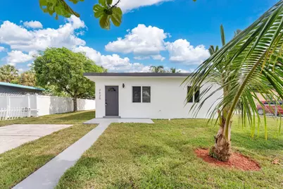 2625 NW 10th St, Pompano Beach, FL 33069 - Photo 1