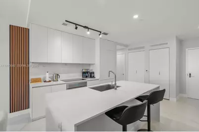 700 NE 24th St #3904, Miami, FL 33137 - Photo 6