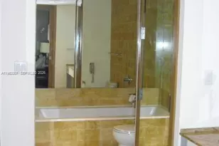 1395 Brickell Ave, Miami, FL 33131 - Photo 8