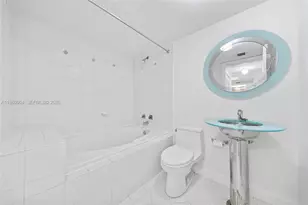 2951 S Bayshore Dr, Miami, FL 33133 - Photo 18