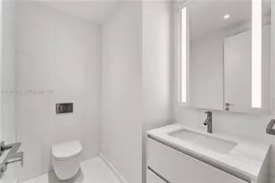 300 Biscayne Blvd Way, Miami, FL 33131 - Photo 14