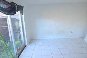 15675 SW 82nd Cir Ln, Miami, FL 33193 - Photo 14