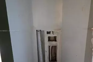 15675 SW 82nd Cir Ln, Miami, FL 33193 - Photo 6