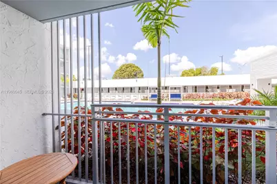 1950 W 49th St #162, Hialeah, FL 33012 - Photo 12