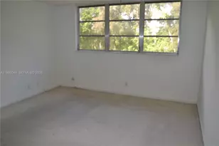 300 S Hollybrook Dr, Pembroke Pines, FL 33025 - Photo 14