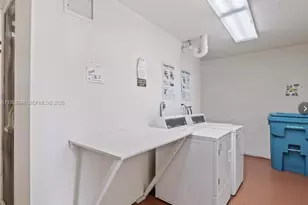 300 S Hollybrook Dr, Pembroke Pines, FL 33025 - Photo 24