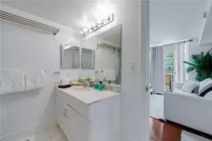 1200 Brickell Bay Dr, Miami, FL 33131 - Photo 20