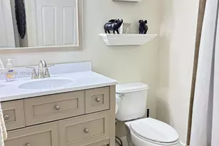 437 Lakeview Dr, Weston, FL 33326 - Photo 26